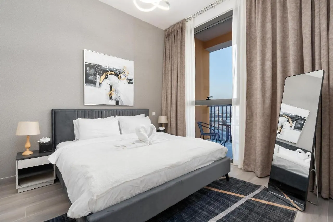 White Sage - Brand New Apartment With Panoramic New Dubai Views