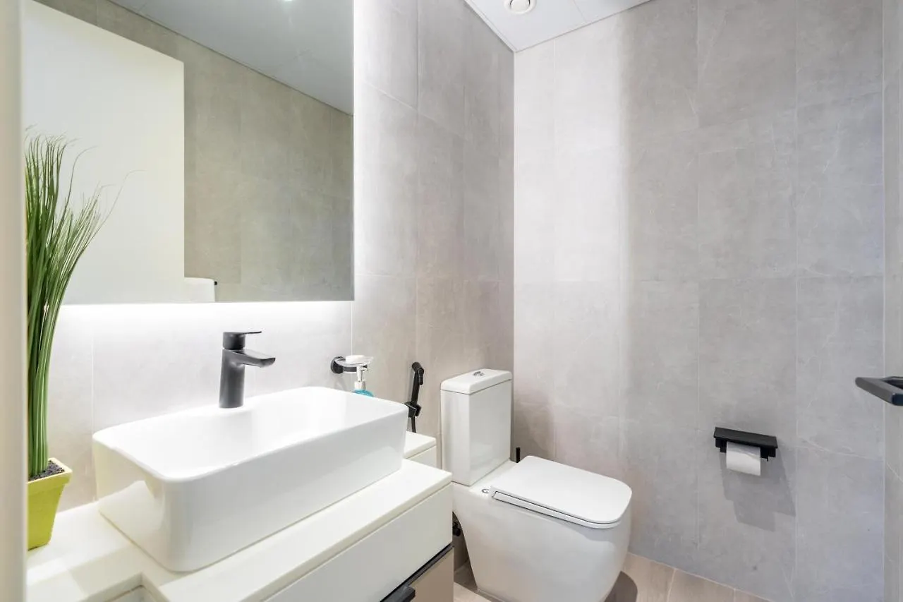White Sage - Brand New Apartment With Panoramic New Dubai Views