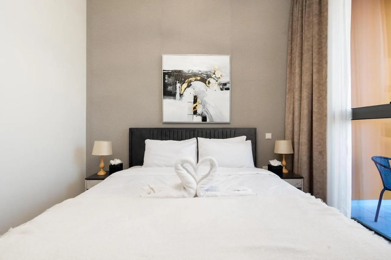 White Sage - Brand New Apartment With Panoramic New Dubai Views