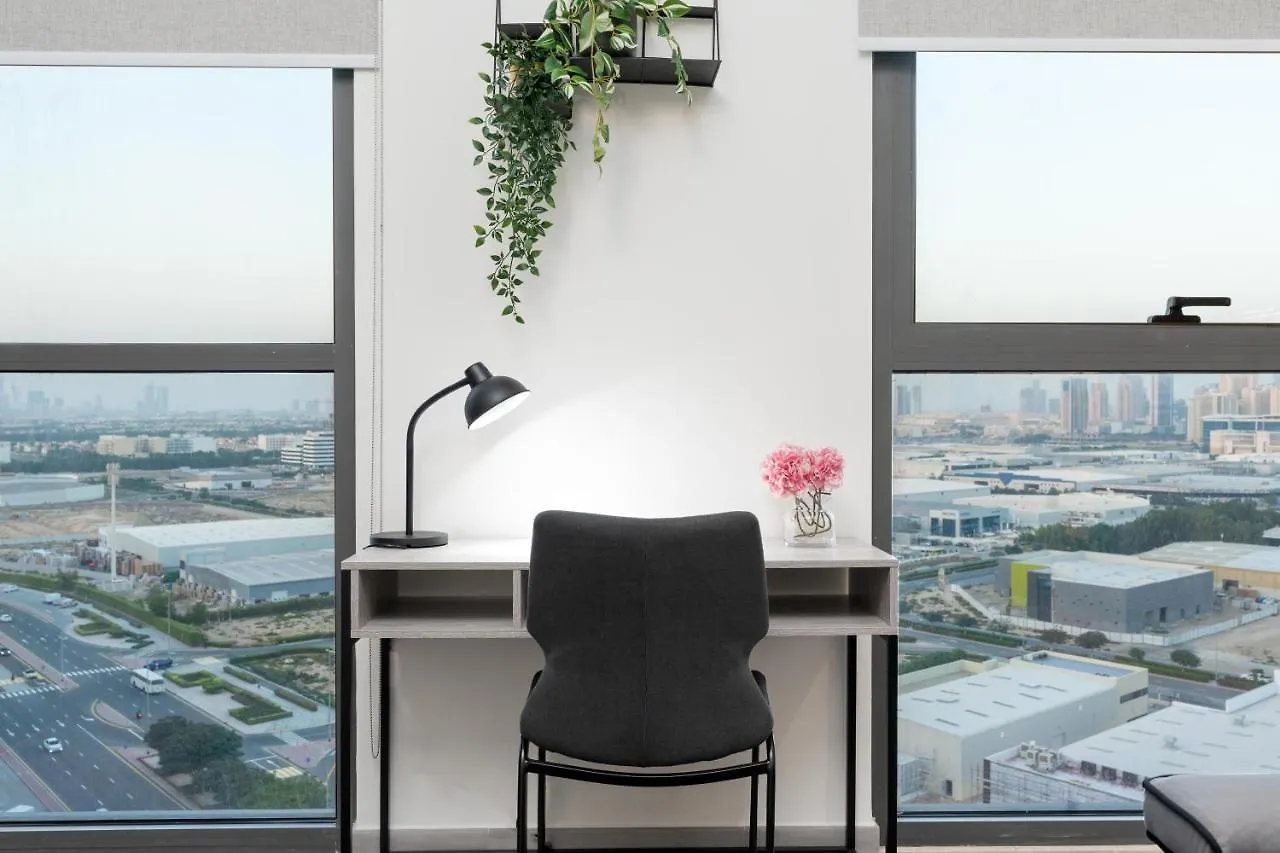 White Sage - Brand New Apartment With Panoramic New Dubai Views
